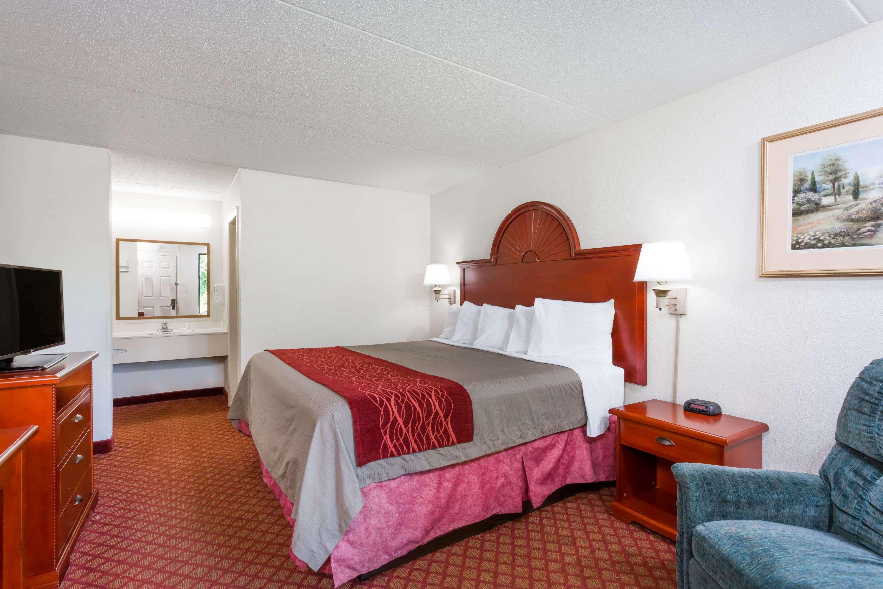 Days Inn By Wyndham Winston Salem North Exterior foto